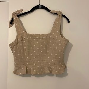 J.O.A. Beige cropped tank top with white polka dots